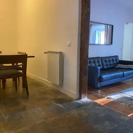 Necessidades Artists