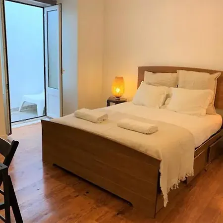 Necessidades Artists * Lisboa